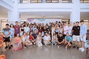 Alba Laserna, Vanesa Romero y El Langui, participantes en el encuentro de 50 jóvenes con políticos para abordar el bullying y salud mental - (foto 3) Alba Laserna, Vanesa Romero y El Langui, participantes en el encuentro de 50 jóvenes con políticos para abordar el bullying y salud mental - (foto 3)