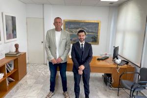 El Ministre de Consum visita Altea per tractar el problema de les vivendes turístiques sense llicència