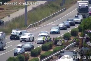Quatre ferits, un d'ells un menor de sis anys, en un accident en l'AP-7 a Les Alqueries
