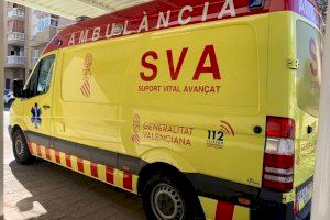 Accidente en Cullera: Una persona queda atrapada tras volcar lateralmente con su vehículo