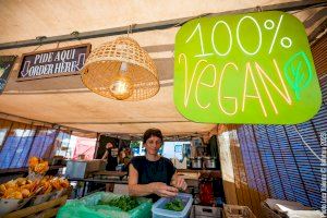 De Líbano a Jamaica: Rototom Sunsplash afianza su restaurante al aire libre con nuevas propuestas gastronómicas planetarias - (foto 3) De Líbano a Jamaica: Rototom Sunsplash afianza su restaurante al aire libre con nuevas propuestas gastronómicas planetarias - (foto 3)