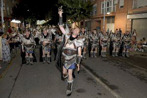 Una espectacular Entrada de Moros i Cristians marca la recta final de les Festes de 2024 de Paiporta