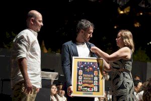 La música y el pregón anuncian la llegada de las fiestas de Xixona