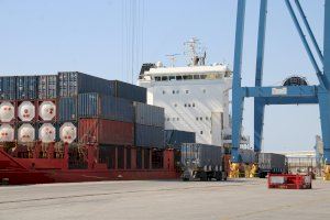 La línea a Marruecos desde el puerto de Alicante incrementa un 25% su tráfico en lo que va de año - (foto 2) La línea a Marruecos desde el puerto de Alicante incrementa un 25% su tráfico en lo que va de año - (foto 2)