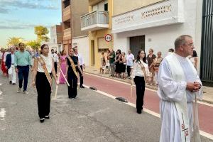 La Reina y damas de la Vila presiden la celebración en honor a Sant Roc - (foto 7)