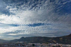 El tiempo se mantiene para este martes aunque podremos encontrar algunos intervalos nubosos en algunas zonas durante el día