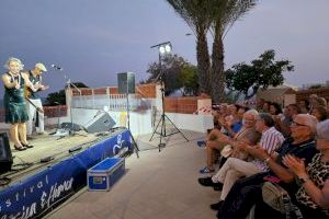 Oropesa del Mar inaugura su Festival de Música y Humor Oropesa del Mar inaugura su Festival de Música y Humor