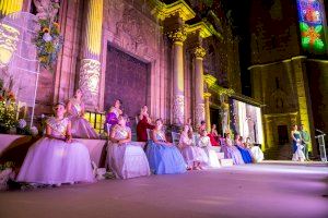 Alcalà de Xivert celebra la presentación de las festeras de las Fiestas Patronales 2024