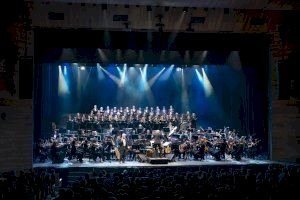 Víctor Manuel llega en septiembre al Palau de la Música con un concierto único en formato sinfónico junto a la Orquesta de València Víctor Manuel llega en septiembre al Palau de la Música con un concierto único en formato sinfónico junto a la Orquesta de València