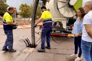 Benicàssim se prepara ante posibles inundaciones con una limpieza exhaustiva de imbornales y barrancos - (foto 2) Benicàssim se prepara ante posibles inundaciones con una limpieza exhaustiva de imbornales y barrancos - (foto 2)