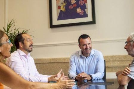 Luján presenta a Mompó el proyecto del nuevo parque empresarial de Aldaia donde Supermercados Consum se instalará en 2025