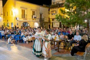 Un año más l’Alfàs revive una de sus tradiciones culturales más antiguas con ‘Les Copletes a la Verge dels Dolors’