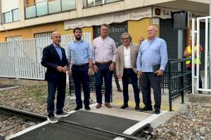 La Generalitat mejora la accesibilidad y seguridad de 46 pasos a nivel peatonales y entre andenes de Metrovalencia La Generalitat mejora la accesibilidad y seguridad de 46 pasos a nivel peatonales y entre andenes de Metrovalencia