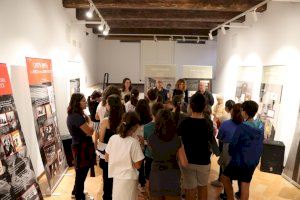 Alaquàs inaugura la exposición biográfica itinerante sobre Vicent Andrés Estellés - (foto 3)