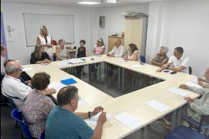 Petrer da voz y participación a personas mayores con la creación del grupo motor del proyecto “Ciudades amigables con las personas mayores” Petrer da voz y participación a personas mayores con la creación del grupo motor del proyecto “Ciudades amigables con las personas mayores”
