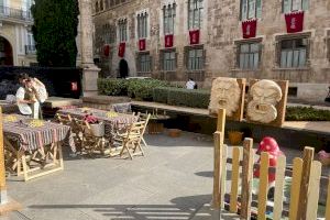 Así es el mercado de oficios y actividades medievales que acoge la plaza Manises de Valencia este fin de semana - (foto 8)
