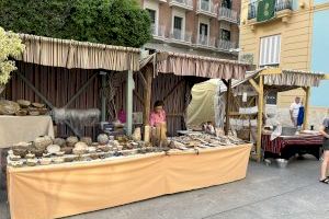 Así es el mercado de oficios y actividades medievales que acoge la plaza Manises de Valencia este fin de semana - (foto 13)