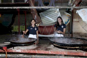 GALERIA | La Federació de Falles de Borriana reuneix les comissions de la ciutat en una nova edició de la festa de les paelles - (foto 2) GALERIA | La Federació de Falles de Borriana reuneix les comissions de la ciutat en una nova edició de la festa de les paelles - (foto 2)