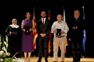 El Ayuntamiento de Sagunto celebra el 9 de Octubre y entrega las Medallas de la Ciudad