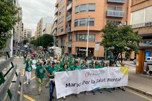 Més de 1.000 persones clamen a Llíria per la salut mental
