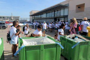 La jornada de limpieza marina ‘Barriendo mares’ consigue eliminar 317 kilograms de residuos del litoral de Dénia