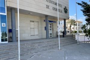 Pasacalles y música para celebrar el Día de la Hispanidad en Orihuela Costa