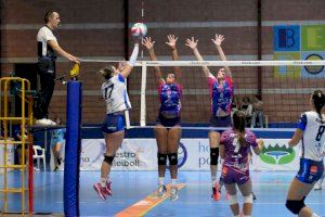 El Servigroup Playas de Benidorm cae ante el Mairena Vóley Club en un ajustado 2-3 tras un emocionante partido - (foto 4)