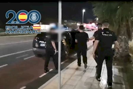 Prostitución encubierta en un disco pub de l'Alfàs del Pi: habitaciones ocultas y jornadas de 12 horas Prostitución encubierta en un disco pub de l'Alfàs del Pi: habitaciones ocultas y jornadas de 12 horas