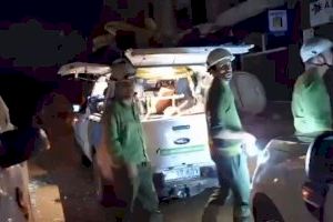 VÍDEO | Aplausos con el retorno de la luz tras tres días de oscuridad en la zona de la DANA VÍDEO | Aplausos con el retorno de la luz tras tres días de oscuridad en la zona de la DANA