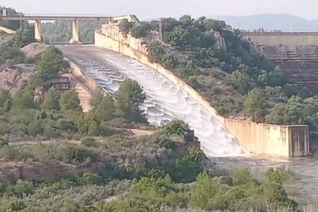 VÍDEO | Medidas preventivas ante el aumento del nivel de agua en el embalse de María Cristina: aviso para tres poblaciones de Castellón VÍDEO | Medidas preventivas ante el aumento del nivel de agua en el embalse de María Cristina: aviso para tres poblaciones de Castellón