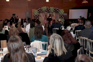 Laia Molina i Anna Solà celebren el seu comiat com a Reines Falleres de Borriana 2024 - (foto 2)