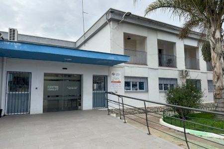 Reunió a l’Ajuntament d’Alcalà de Xivert per tractar millores en equipament i personal al centre de salut d’Alcalà