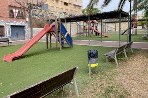 Parques y Jardines proyecta la remodelación de los juegos infantiles de Huerto de los Datileros en Crevillent
