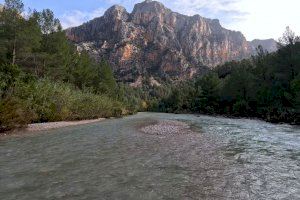 VÍDEO | El Yosemite valenciano: el lugar que pocos se atreven a explorar y que ofrece paisajes de película con acantilados y ríos salvajes