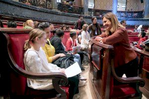 Més de 120 alumnes de Primària han dut al Ple Municipal nombroses propostes sobre els barris de València