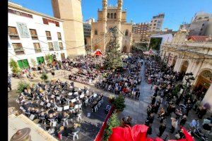 Castellón celebra el Día de la Constitución con una lectura ininterrumpida de la Carta Magna y un concierto de la Banda Municipal Castellón celebra el Día de la Constitución con una lectura ininterrumpida de la Carta Magna y un concierto de la Banda Municipal