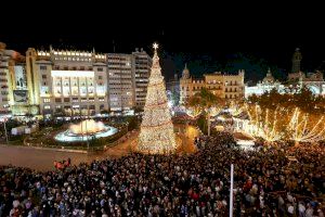 VÍDEO | Luces, solidaridad y homenaje a las víctimas de la DANA: Así fue el espectacular encendido navideño de València