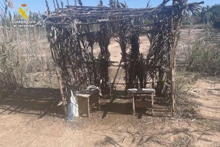 Dos hombres pillados cazando aves protegidas en Xixona: así operaba la caza ilegal cerca de El Fondo
