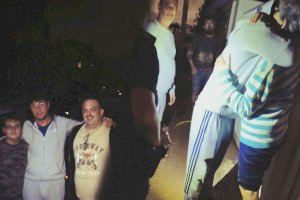 "Hago esto porque me siento útil": un padre y su hijo conmueven Valencia por su valiente gesto tras la DANA que te dejará sin palabras