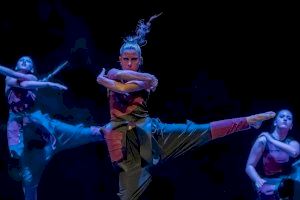 La danza de “Quimera” cautivó al público de l’Auditori