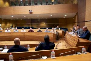 La Diputació entregará 43 vehículos a ayuntamientos afectados por la DANA y reforzará la retirada de lodo en garajes