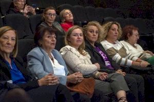Raquel Orantes: “Des que el meu pare va assassinar a la meua mare tractem d'honrar la memòria de les dones que no tenen veu” - (foto 2)
