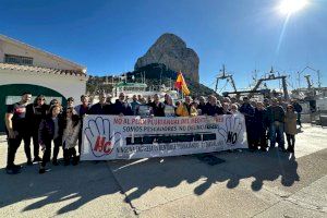 Los pescadores de Calp se concentran en rechazo al recorte de días de pesca - (foto 4) Los pescadores de Calp se concentran en rechazo al recorte de días de pesca - (foto 4)