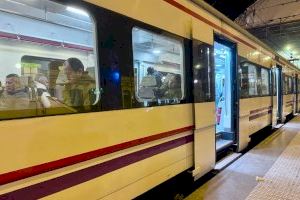 VÍDEO | Las líneas C1 y C2 de Cercanías en Valencia ya están operativas: así han llegado los primeros trenes - (foto 4)
