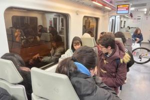 VÍDEO | Las líneas C1 y C2 de Cercanías en Valencia ya están operativas: así han llegado los primeros trenes - (foto 2)