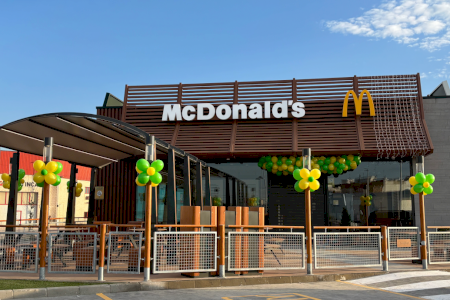 McDonald’s abre un nuevo restaurante en Algemesí y continúa su apuesta por la Comunidad Valenciana