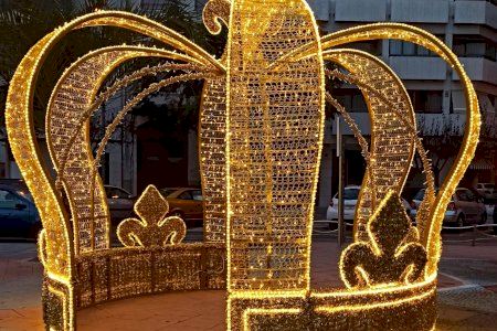 Burriana crea una ruta por sus luces de Navidad más impresionantes