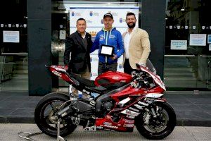 El campeón burrianense Toni Montoya crea una escuela para pilotos con discapacidades El campeón burrianense Toni Montoya crea una escuela para pilotos con discapacidades