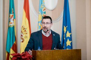 Vidal (VOX) critica al PSOE por su gestión de servicios sociales y cuestiona prioridades presupuestarias Vidal (VOX) critica al PSOE por su gestión de servicios sociales y cuestiona prioridades presupuestarias