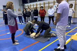 L'Ajuntament d'Alcalà-Alcossebre realitza la formació per a l'ús de desfibril·ladors en edificis municipals - (foto 3)
